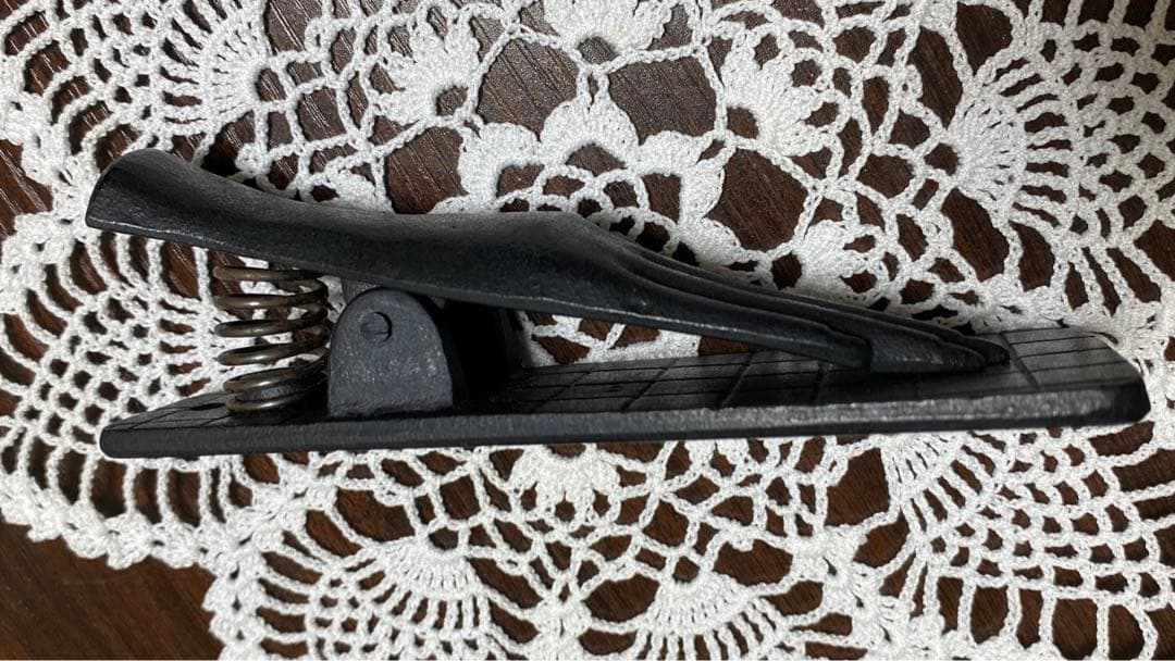 ハンドクリップ　淑女の手　　　　　　ペーパーウエイト