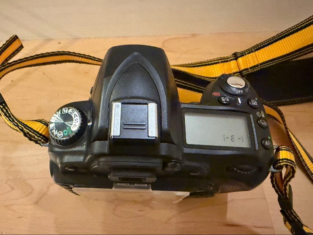 Nikon D90 デジタル一眼レフカメラ