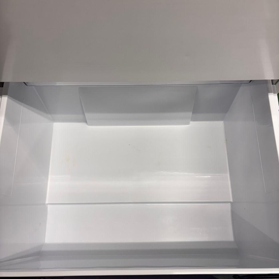 580日立　24年製　大型冷蔵庫　300L以上　自動製氷　小型　右開き　ホワイト