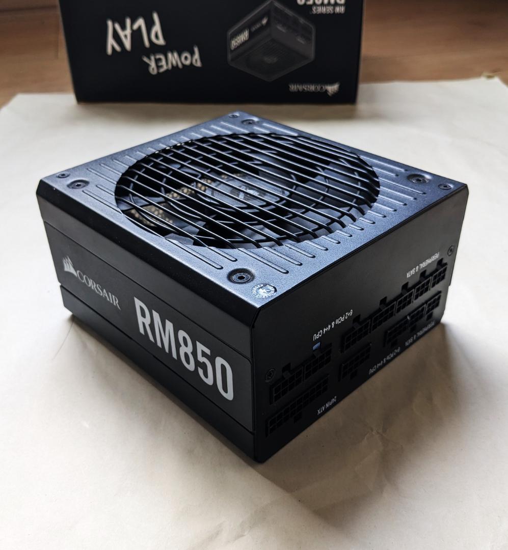 Corsair RM850 フルモジュラー 850W 80PLUS GOLD認証