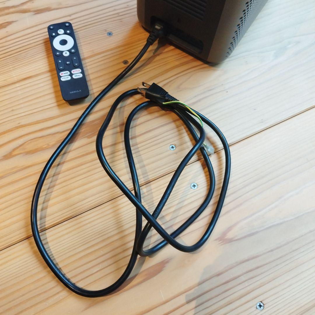 Anker Nebula Cosmos Laser プロジェクター