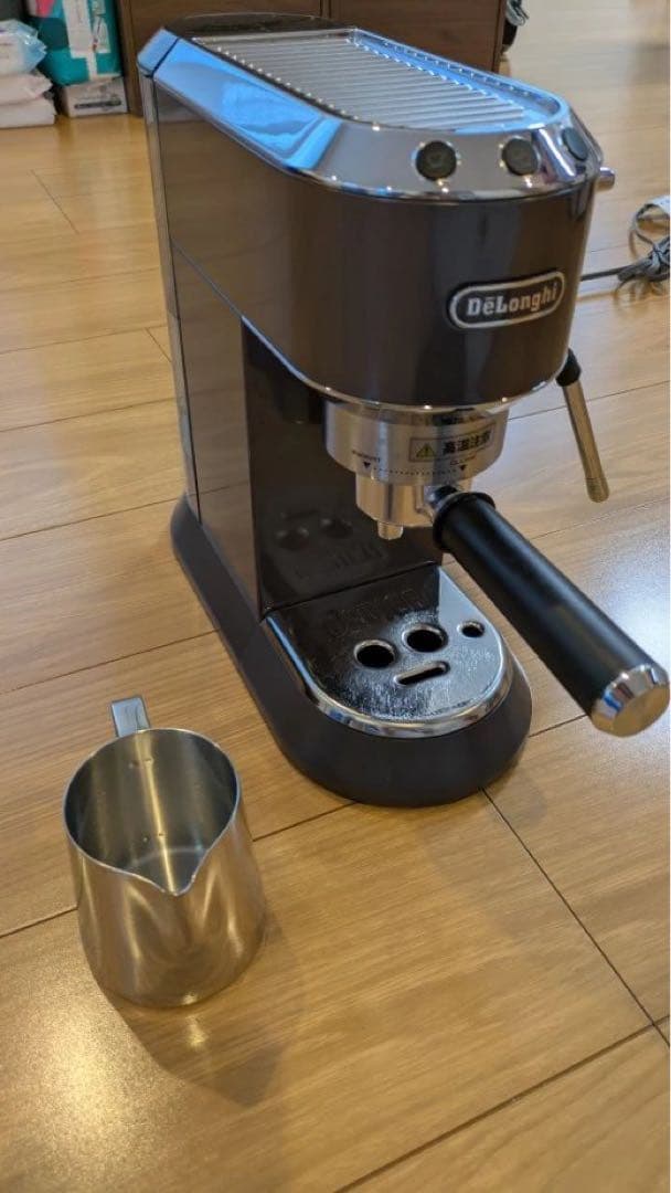 De'Longhi エスプレッソメーカー デディカ アルテ EC885J-GY