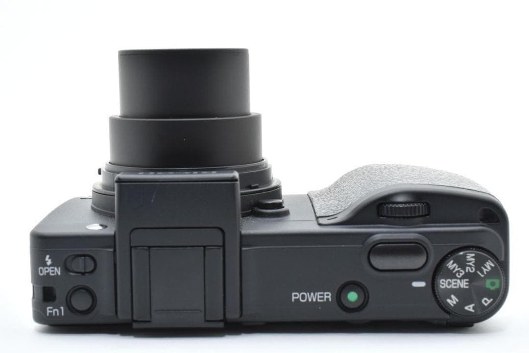 【大人気】RICOH リコー GX200 コンパクト デジタルカメラ コンデジ