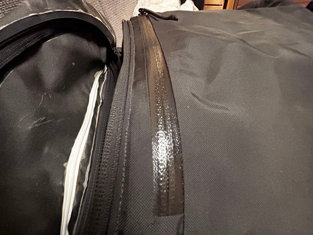 ARC’TERYXCourier Bag 15メッセンジャーバッグ