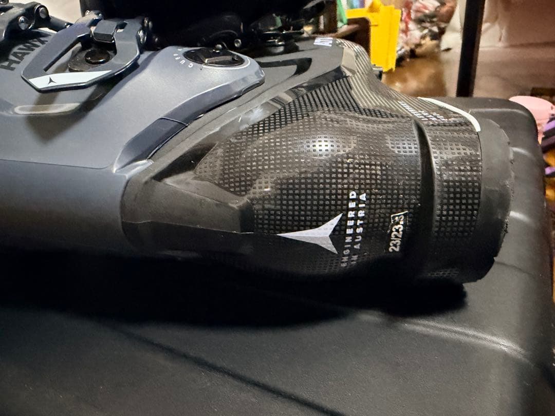 ATOMIC MAGNA 85女性用スキーブーツ