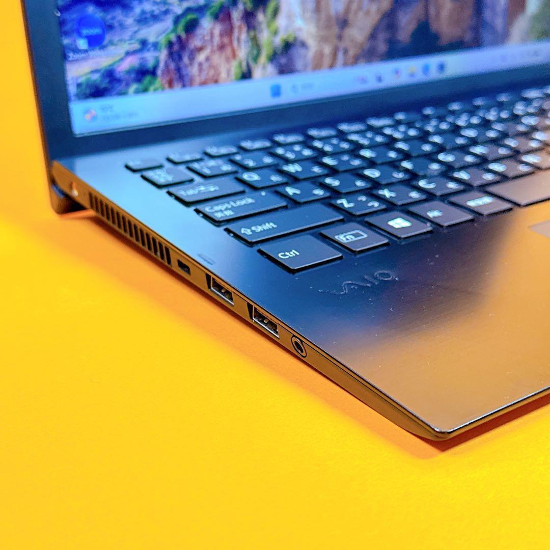 再入荷‼️第8世代i7⭐️windows11⭐️SSDノートパソコン16GB