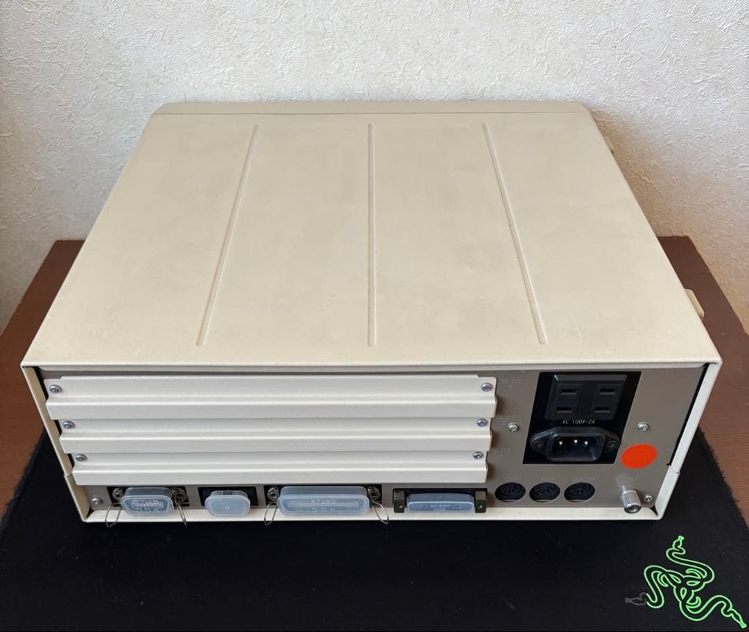 PC-8801mkII 本体とキーボード 動作品