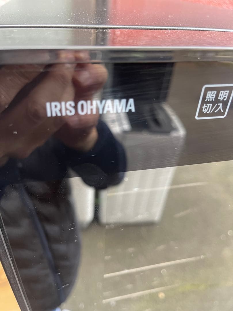 アイリスオーヤマ　ワインセラー 47L.18本収納、お値引き致しません。