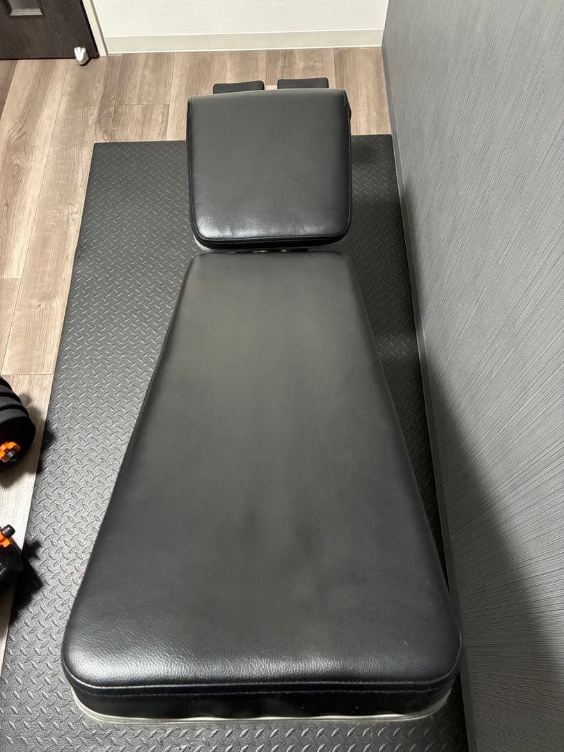 トレーニングベンチとダンベルセット3セット