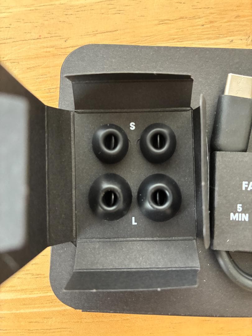 Beats Studio Buds ブラック