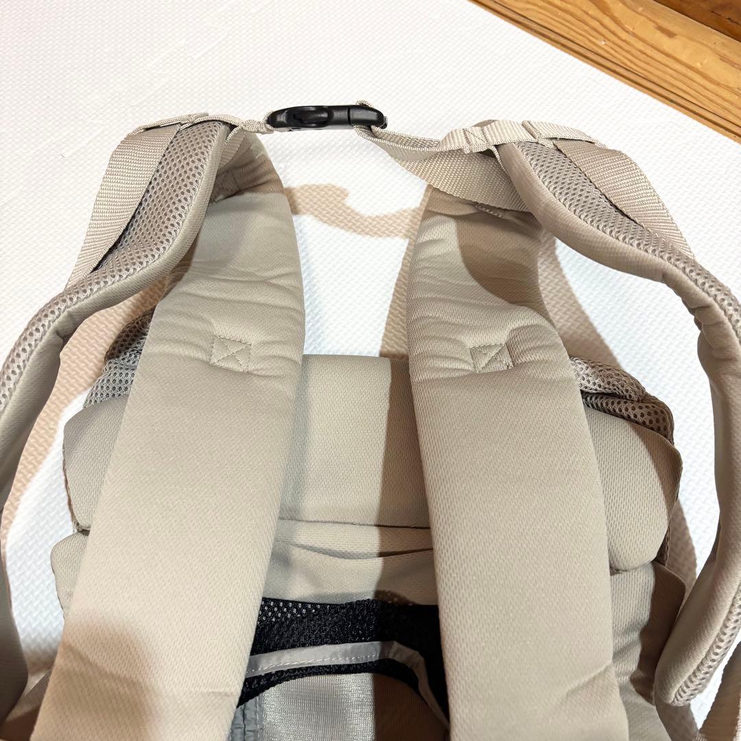 【極美品】Aprica アップリカ 抱っこ紐 ラクリス ベージュ 限定カラー