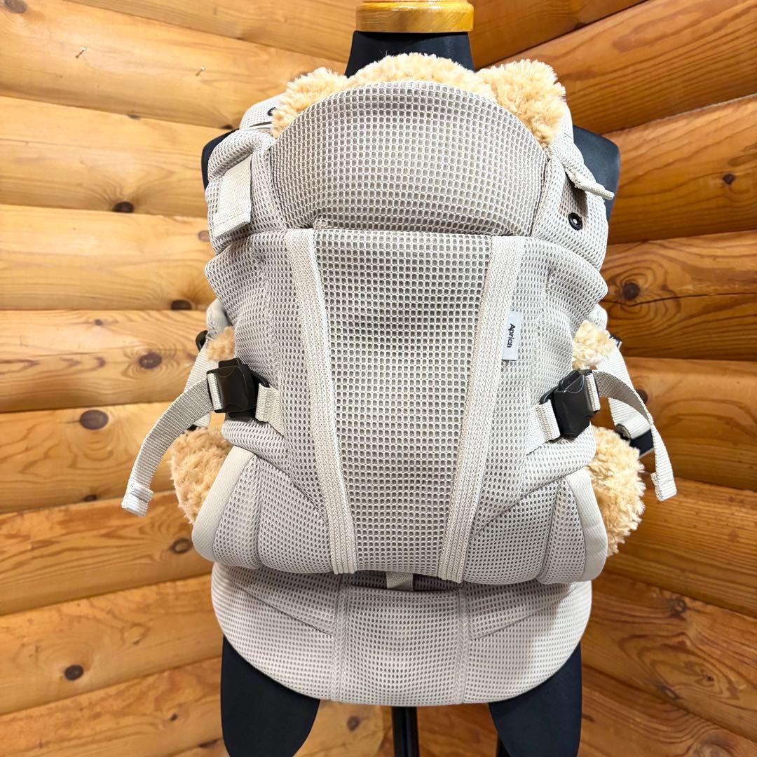 【極美品】Aprica アップリカ 抱っこ紐 ラクリス ベージュ 限定カラー