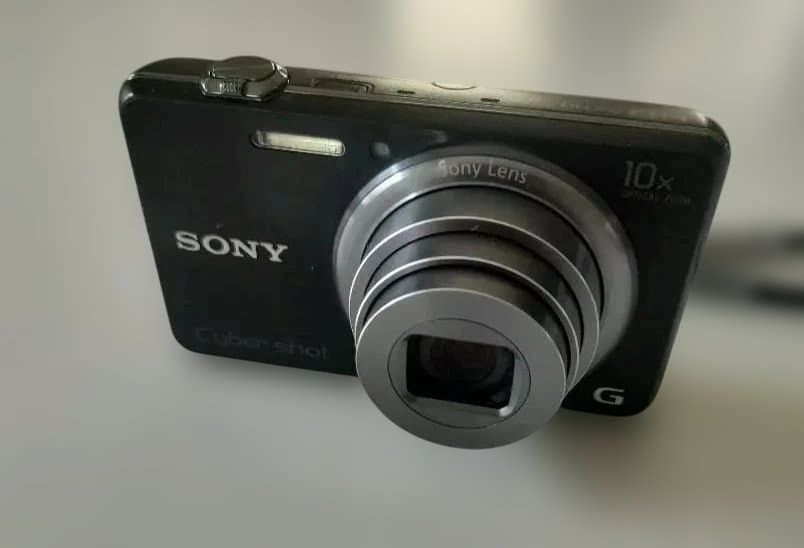 サイバーショット10倍ズーム Gレンズ　動作確認済み　美品　USB充電即利用可能