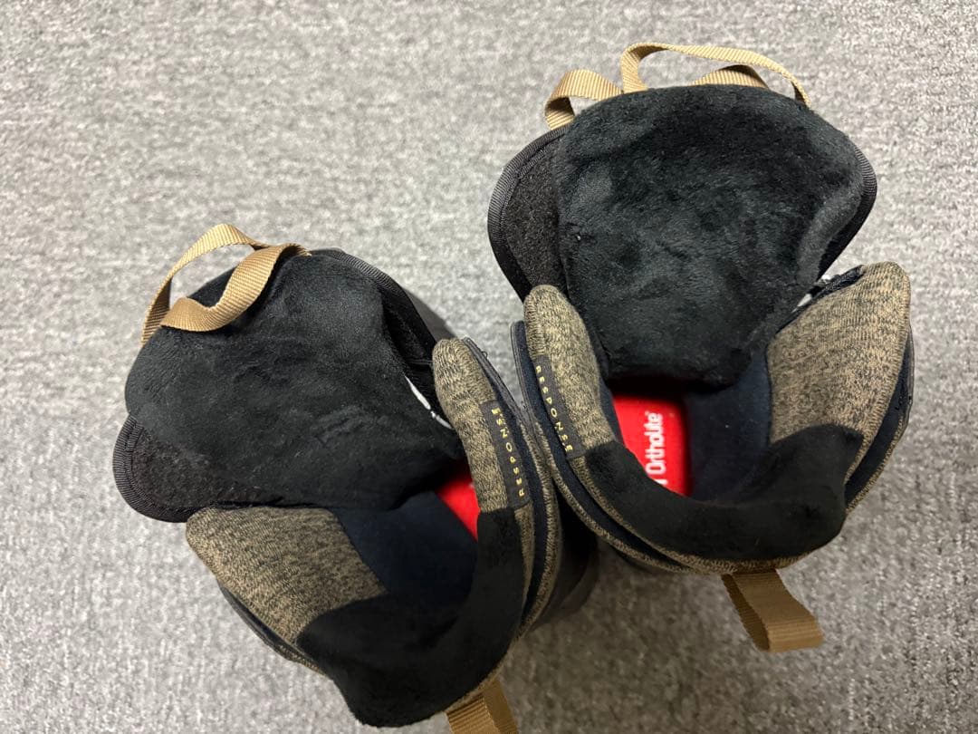 SALOMON スノーボードブーツ ブラック