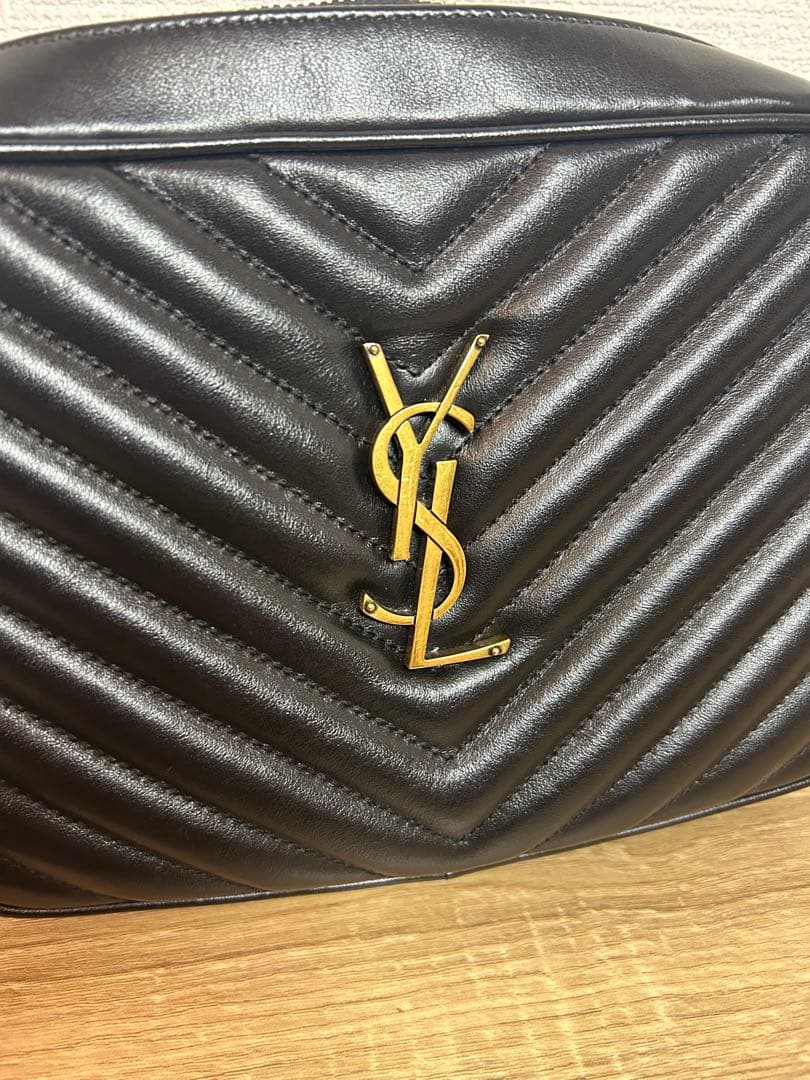 YSL ブラック ショルダーバッグ タッセル付き