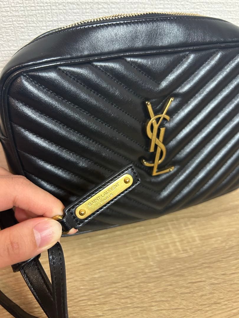 YSL ブラック ショルダーバッグ タッセル付き