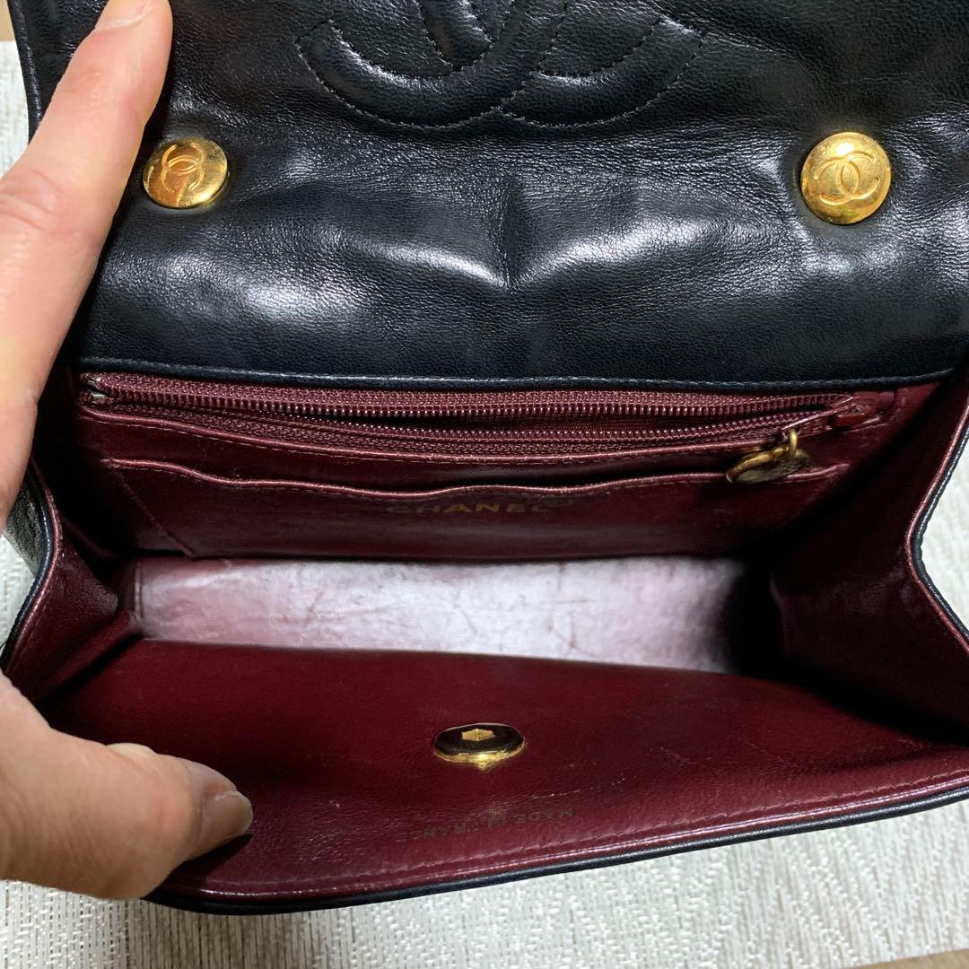 CHANELチェーンショルダーバック