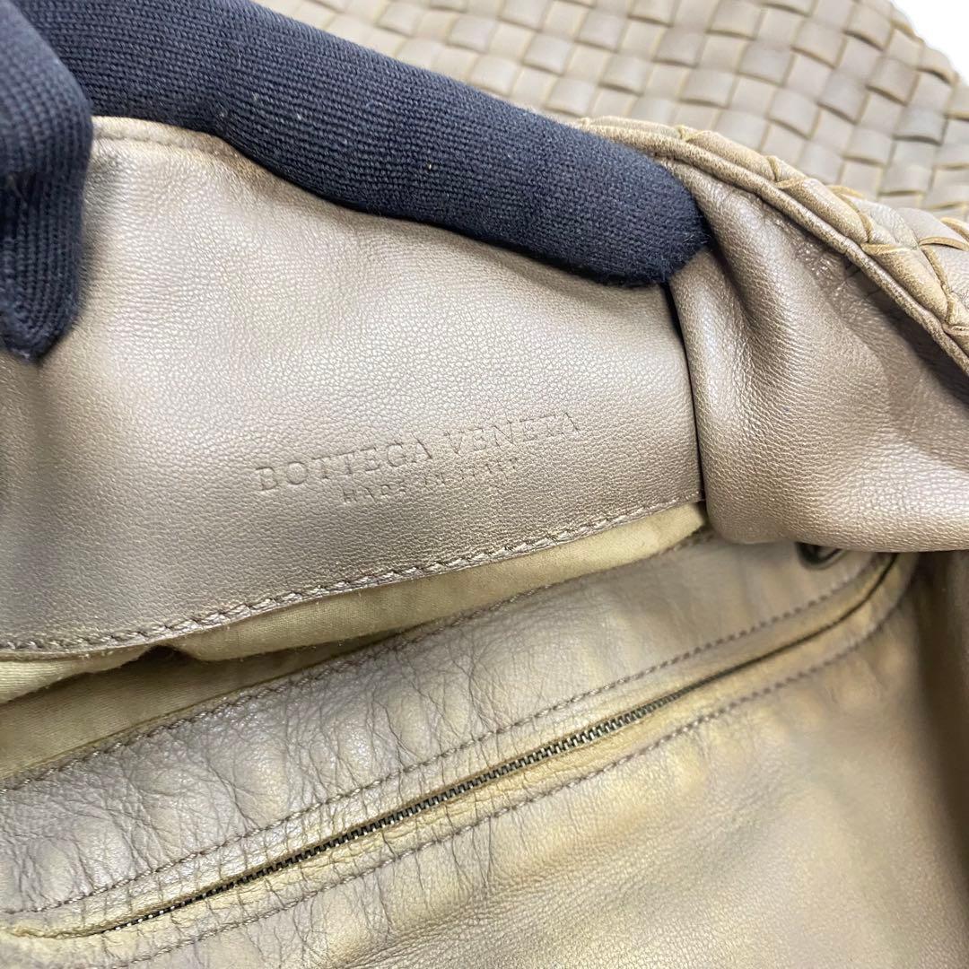 ボッテガヴェネタ ショルダーバッグ カーキ イントレチャート メッセンジャー