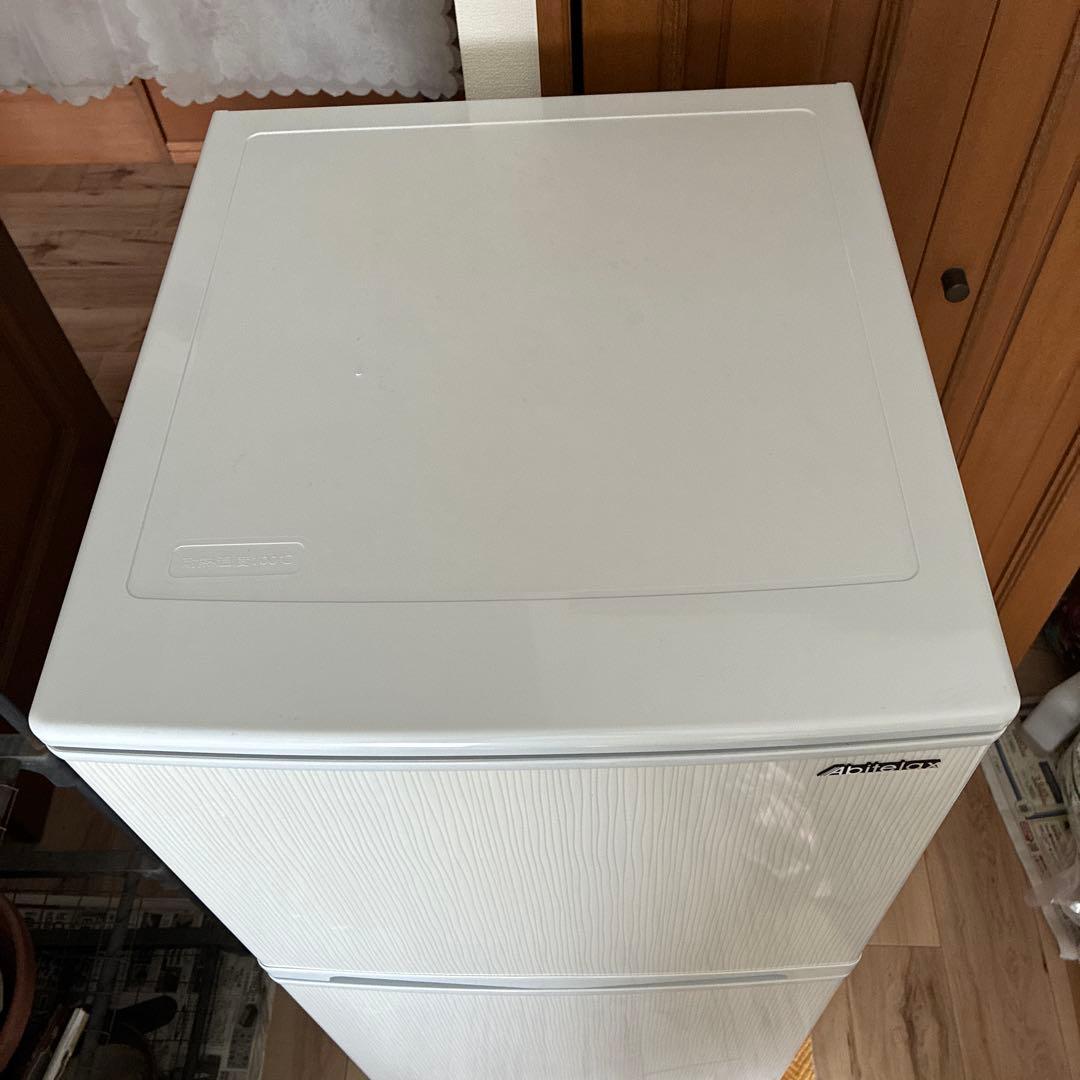 Arbiterax　冷凍冷蔵庫　ホワイト　AR-143E
