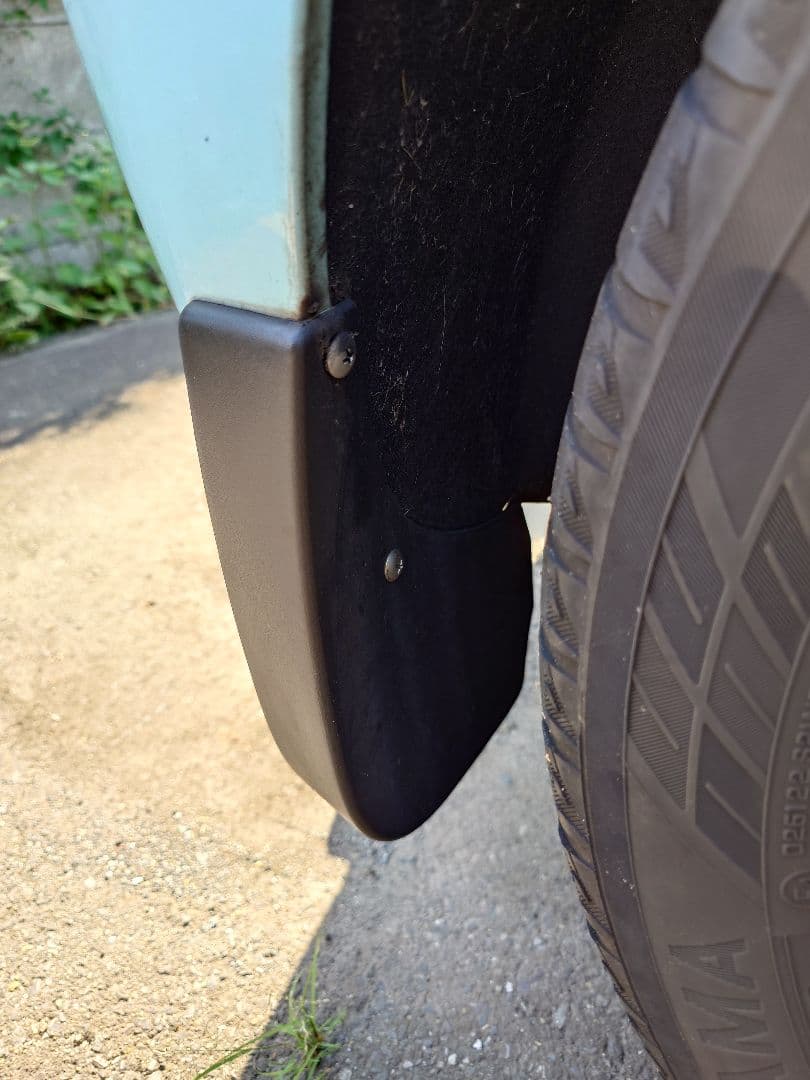 【シトロエン純正】　2代目C3用、マッドガード（リア左右）