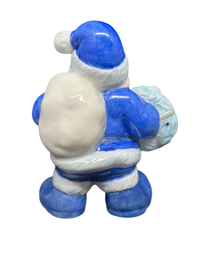 青いサンタクロースの陶器フィギュア