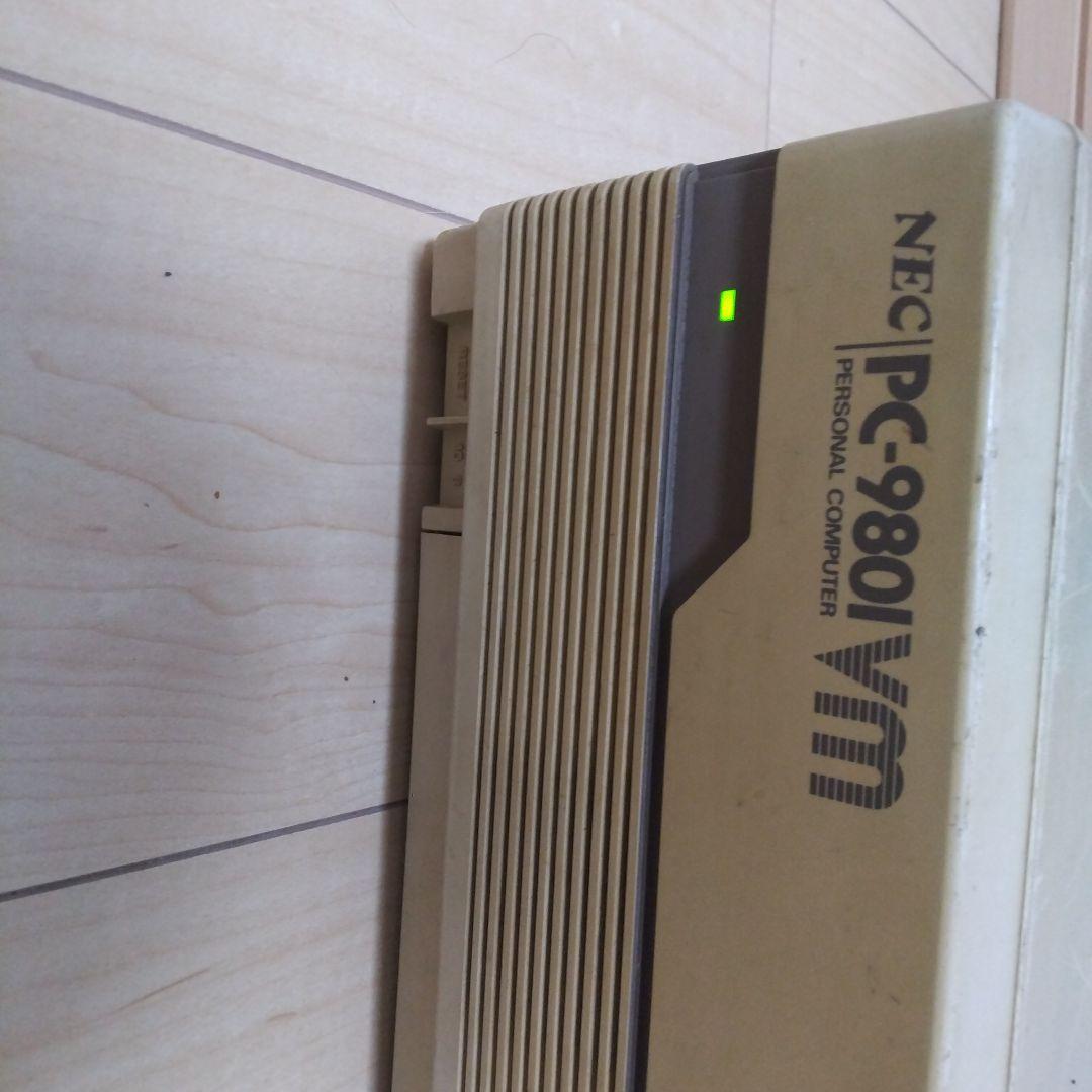 NEC PC-9801VM パーソナルコンピュータ。通電は確認しました。