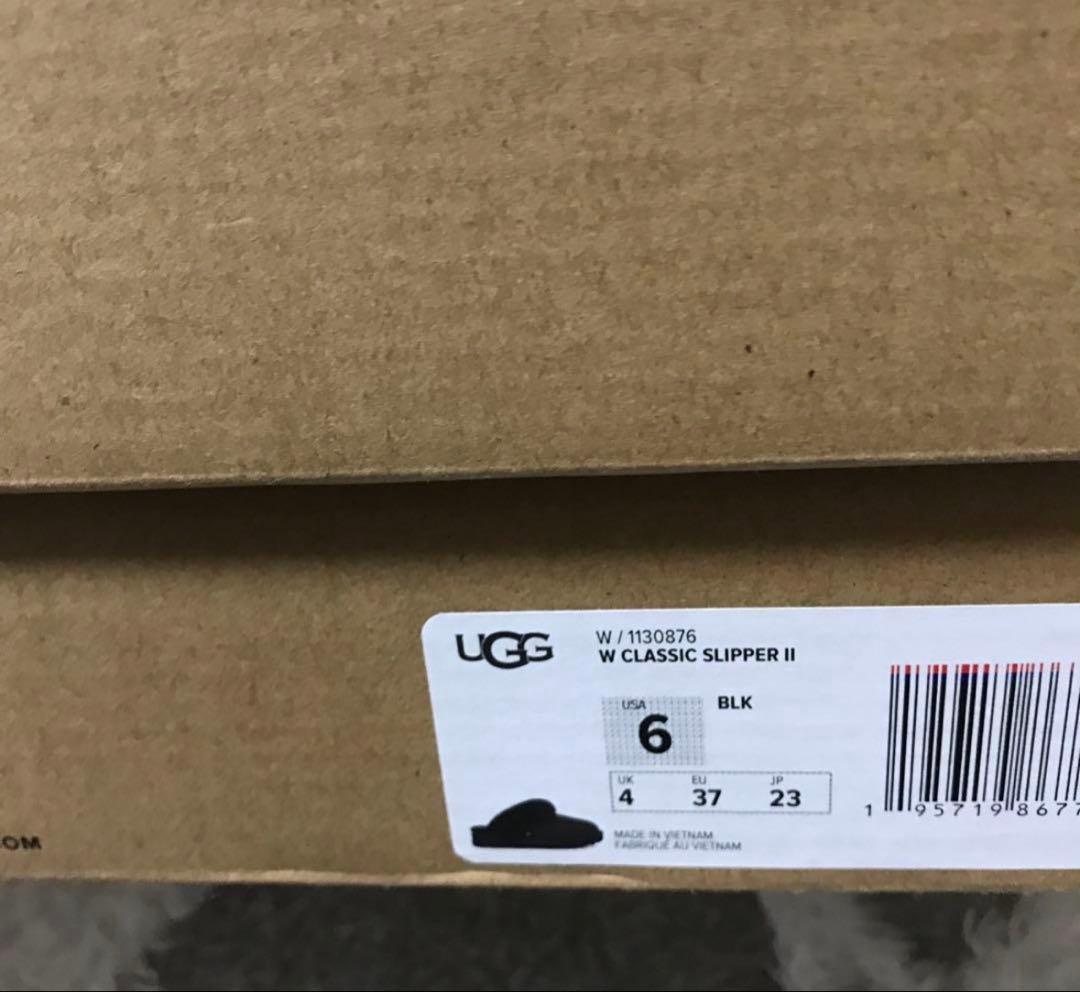 UGG ファーサンダル　新品