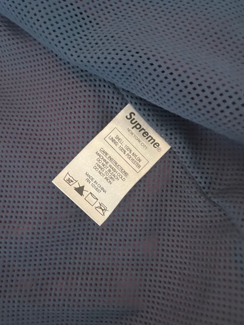 C*i様 Supreme フード付きナイロンジャケット S 青/赤