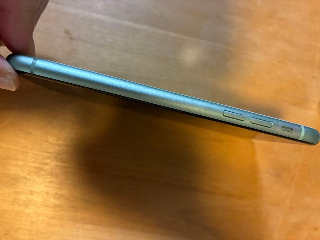 m*i様 Apple iPhone 11 ミントグリーン 本体