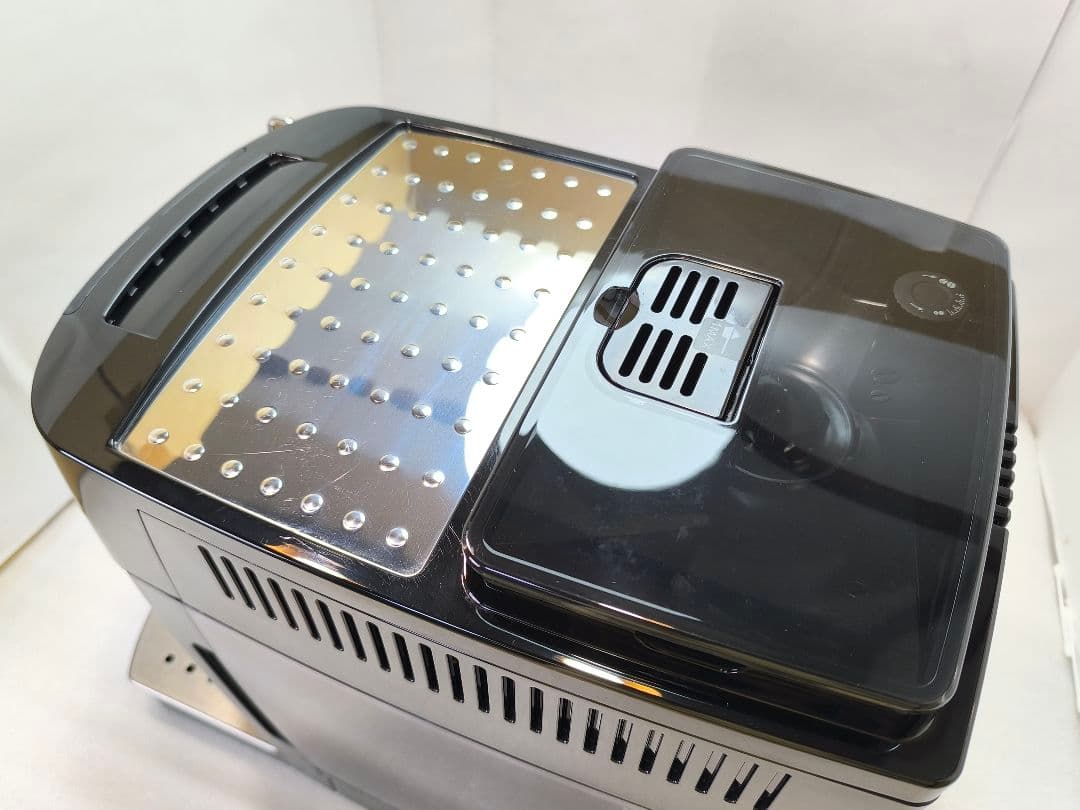 デロンギ　コンパクト全自動コーヒーマシンマグニフィカS ECAM22112B　5