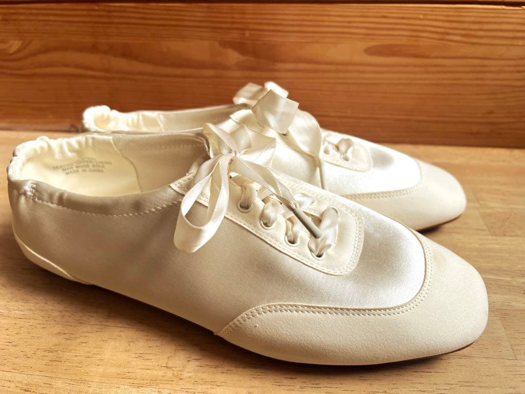 VIVAIA [Cristina] レースアップ サテン スニーカー　36.5