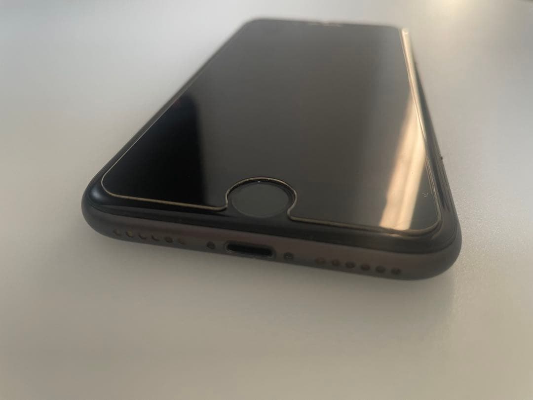 美品★ iPhone8 64GB スペースグレイ バッテリー92% SIMフリー