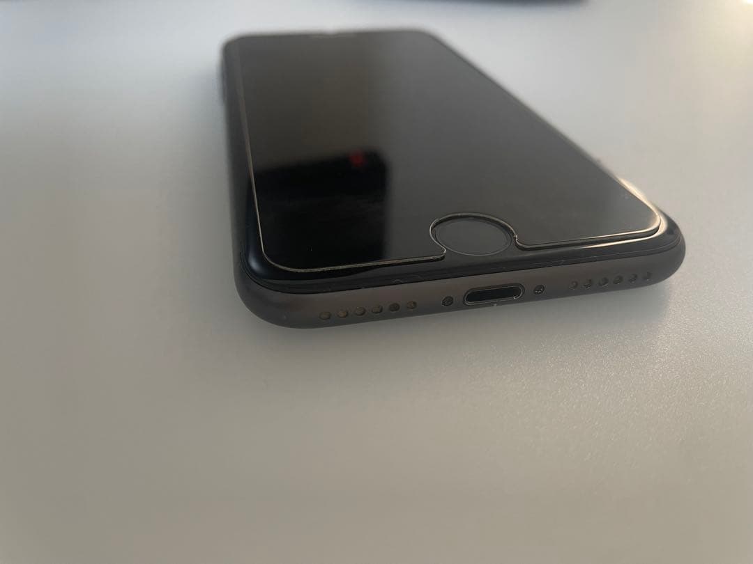 美品★ iPhone8 64GB スペースグレイ バッテリー92% SIMフリー