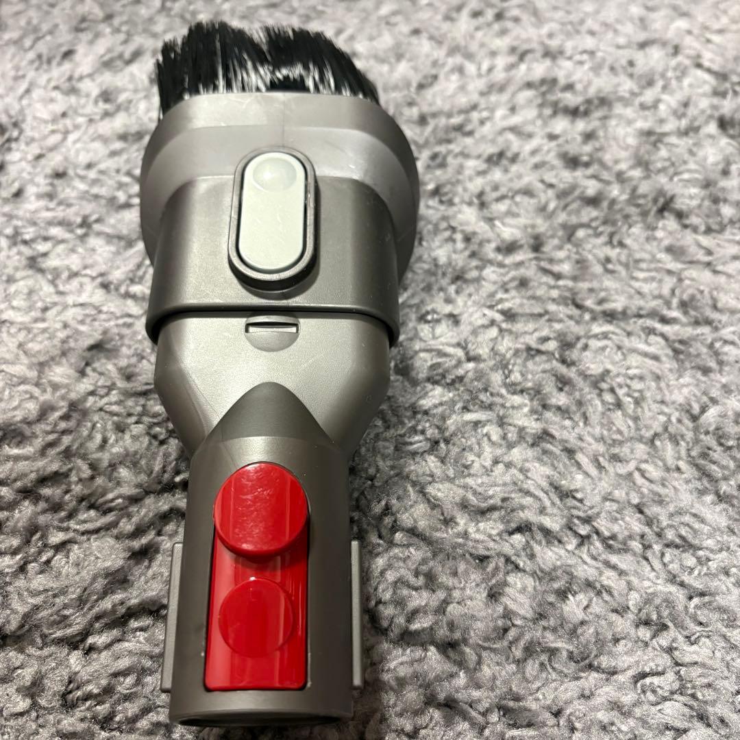 Dyson v8 fluffy+ 本体 各種アタッチメント付き