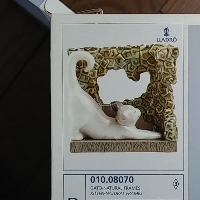 リヤドロ  ナチュラルフレーム 猫 8070