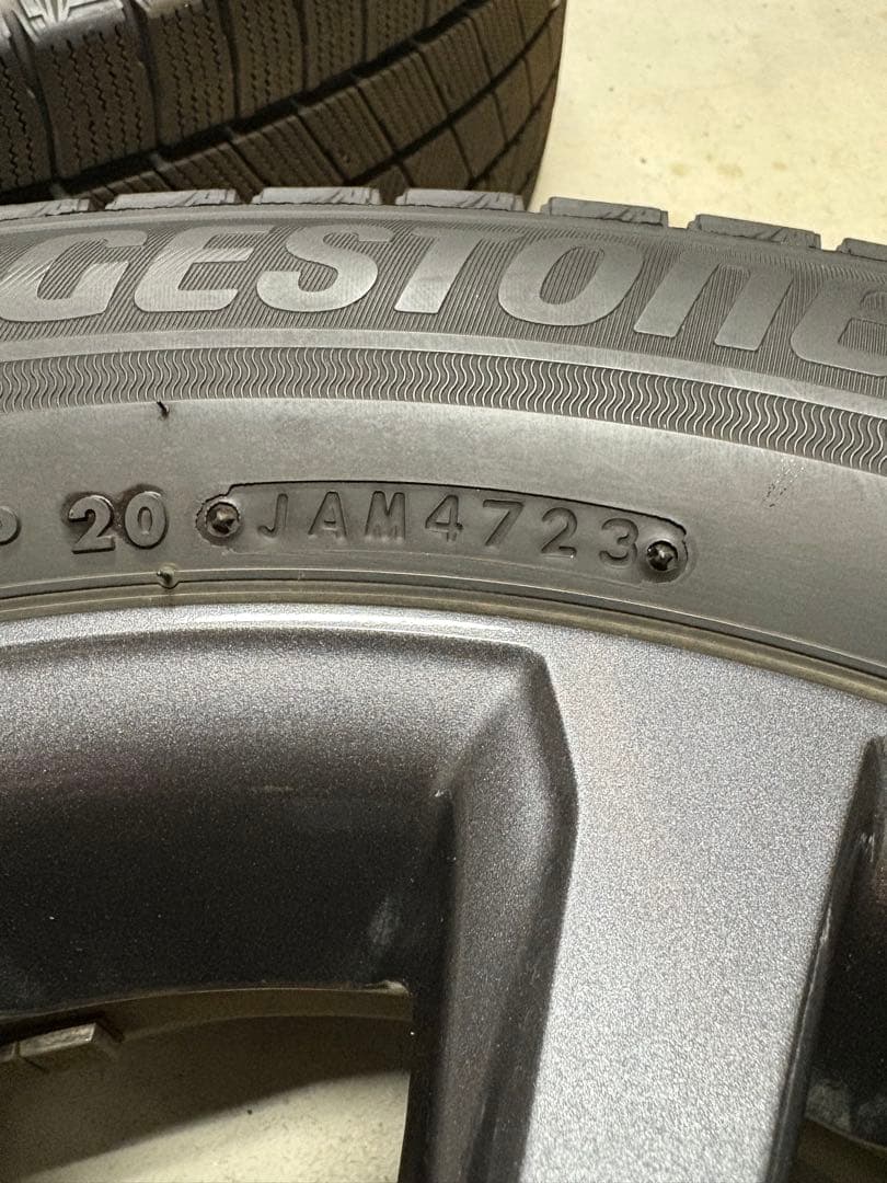 205/60R16 VRX3 90 ヴォクシー　純正ホイール