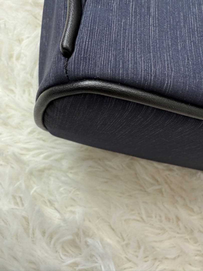 新品　タケオキクチ　ビジネスリュック　ロゴあり