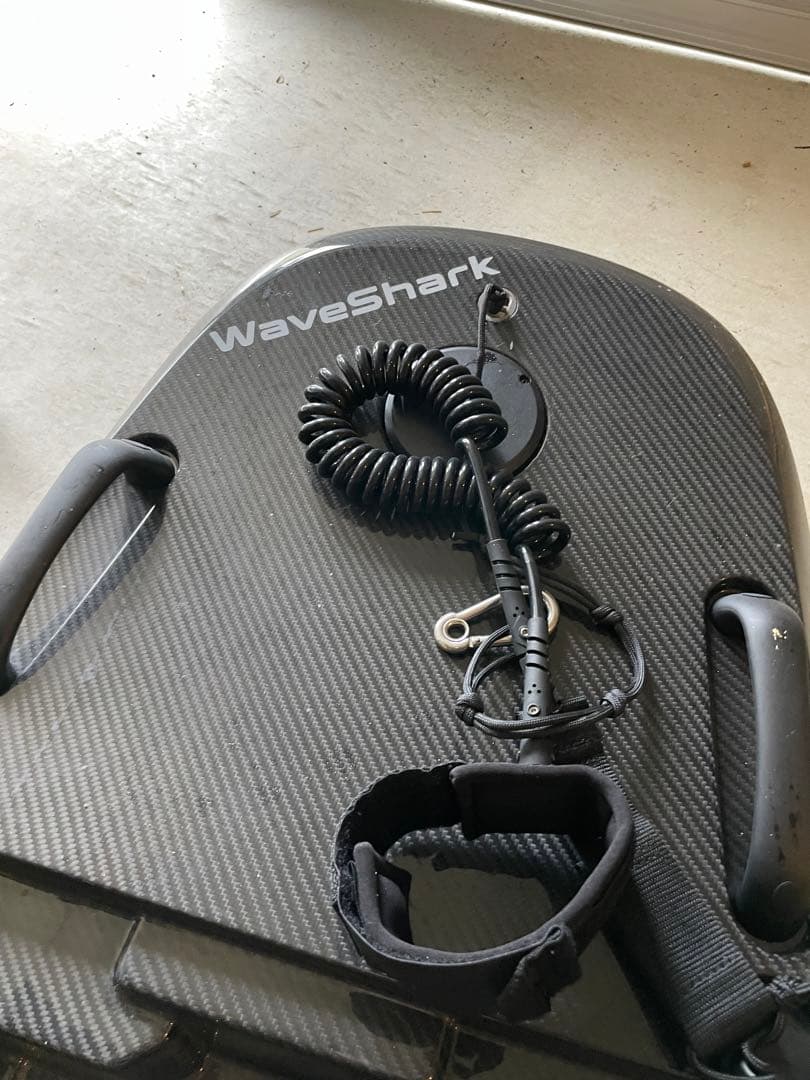 WaveShark世界最速電動サーフボード