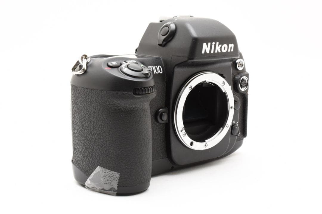 ニコン　Nikon F100 フィルムカメラボディ①