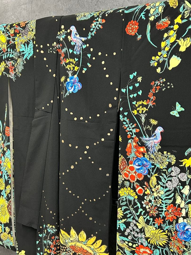 着物　振袖　Tsumori Chisato 黒地 鳥　リス　花 ポリエステル