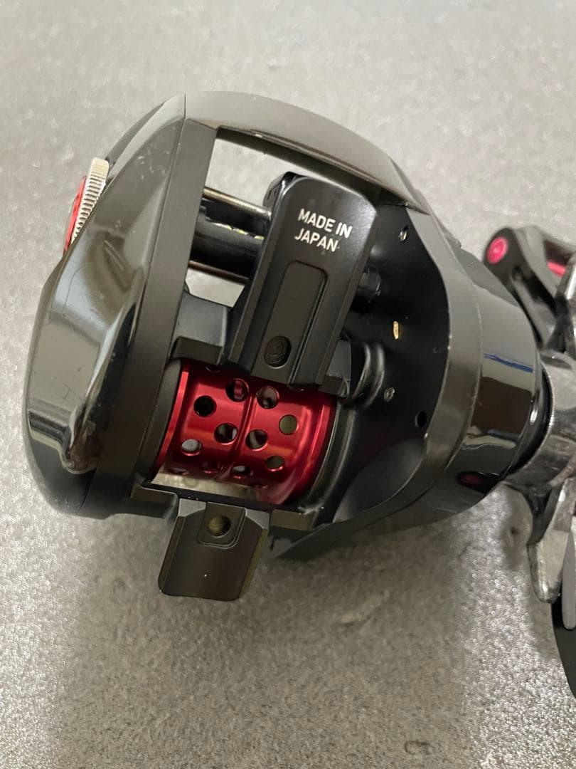 SS AIR 8.1L スティーズパーツカスタム　レフトハンドル　ダイワ