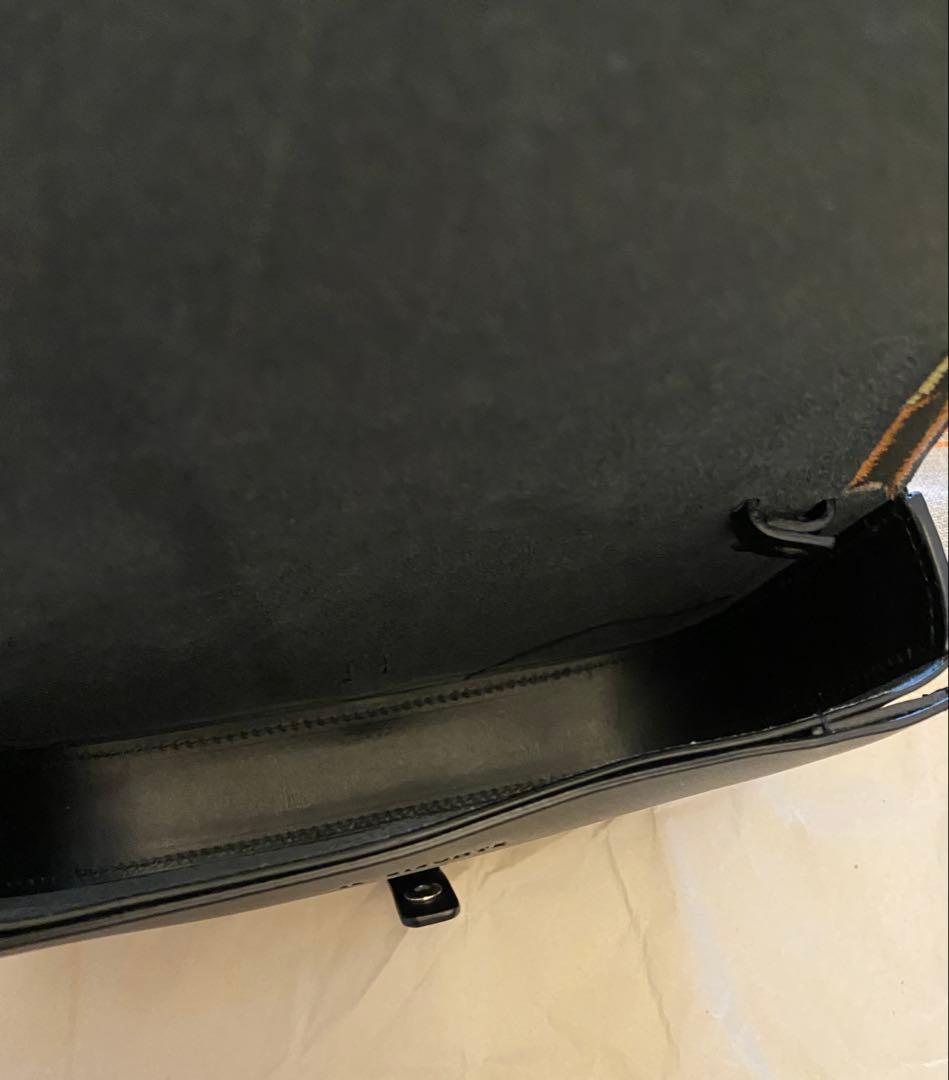 IL BISONTE イルビゾンテ ショルダーバッグ クロスボディ　ブラック