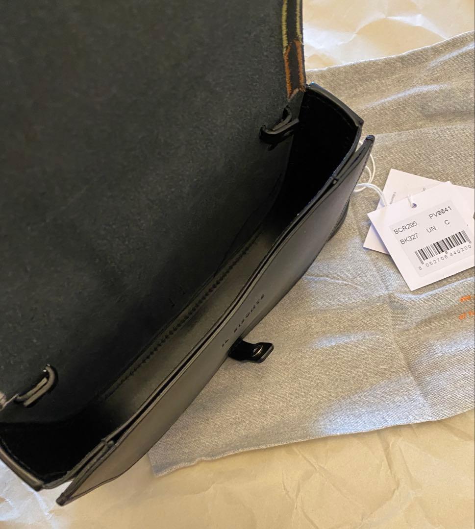 IL BISONTE イルビゾンテ ショルダーバッグ クロスボディ　ブラック