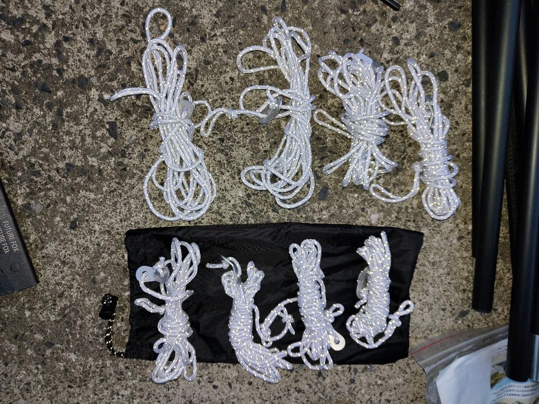 FUTURE FOX FOX-TIPI POLY　ティピテント 　ペグ付き