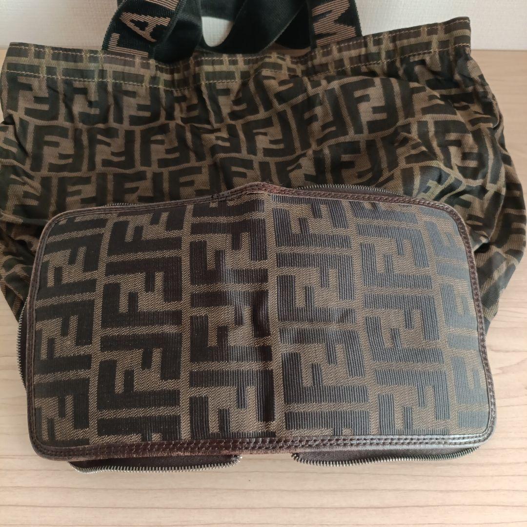 FENDI　総柄ズッカ　エコバッグ　トートバック　折りたたみ