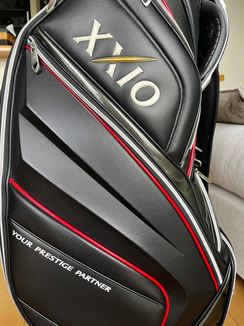 専用　XXIO ゼクシオ キャディバッグ スポーツモデル　レザー調 黒　9.5型