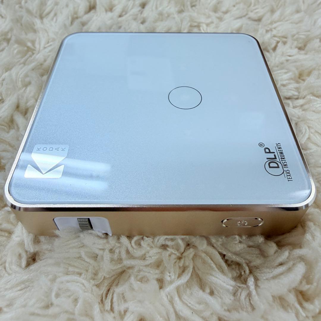 新品 Kodak Luma 75 ポケットプロジェクター HDMI　コダック