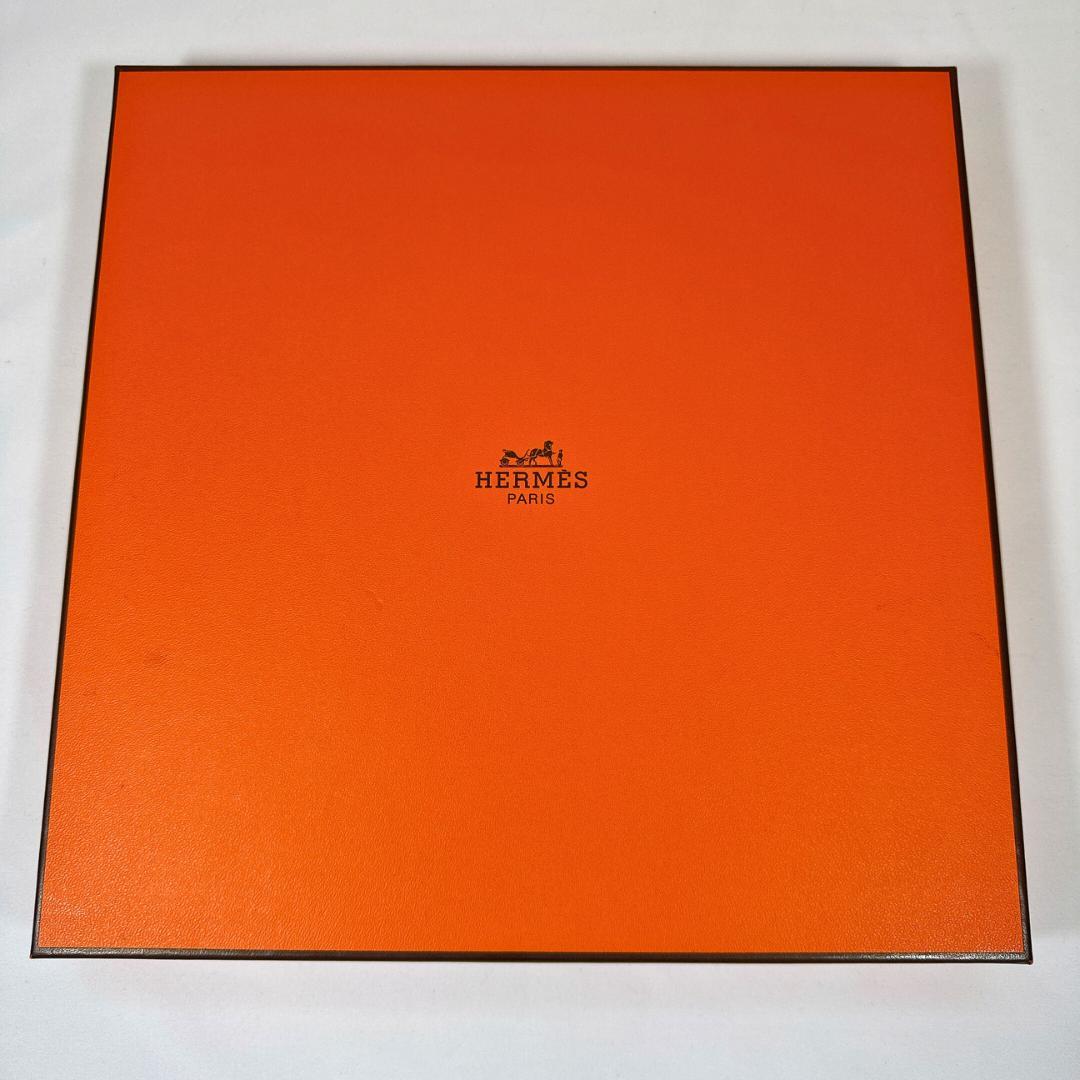 【未使用】HERMES ディナープレート〈ガダルキヴィール〉箱付【エルメス】