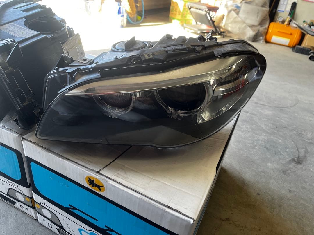  F10 ヘッドライト左右
