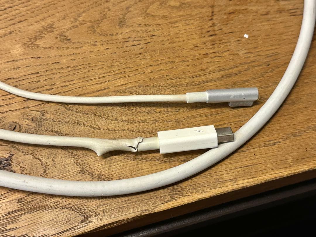 Apple 【サンダーボルトディスプレイ】 27インチ④